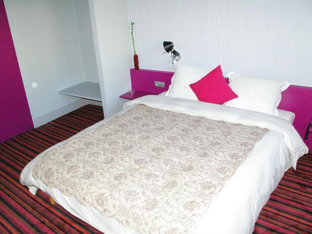 Hotel Latino Reims Centre Pokoj fotografie